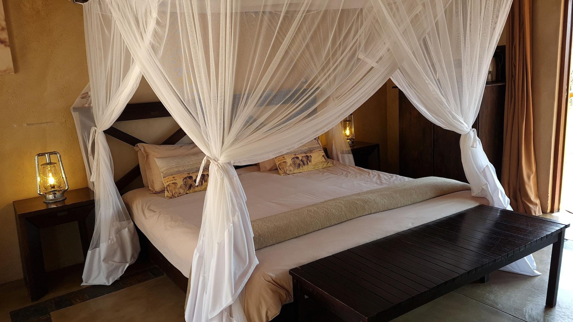 Thornhill Safari Lodge โฮดสปรูท ภายนอก รูปภาพ